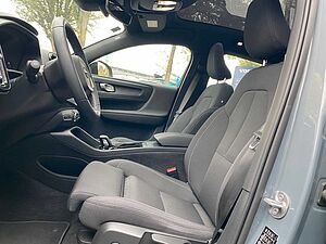 Volvo  Core Recharge Pure Electric 2WD