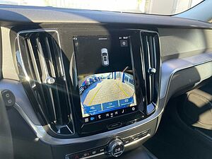 Volvo  B4D Core Navi SHZ Kamera AHK