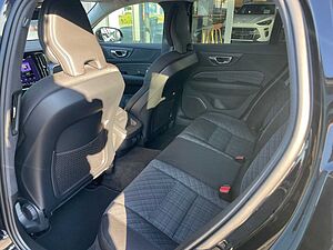 Volvo  B4D Core Navi SHZ Kamera AHK