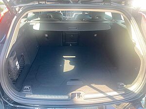 Volvo  B4 Aut. Core, Fahreraisstenz, Kamera