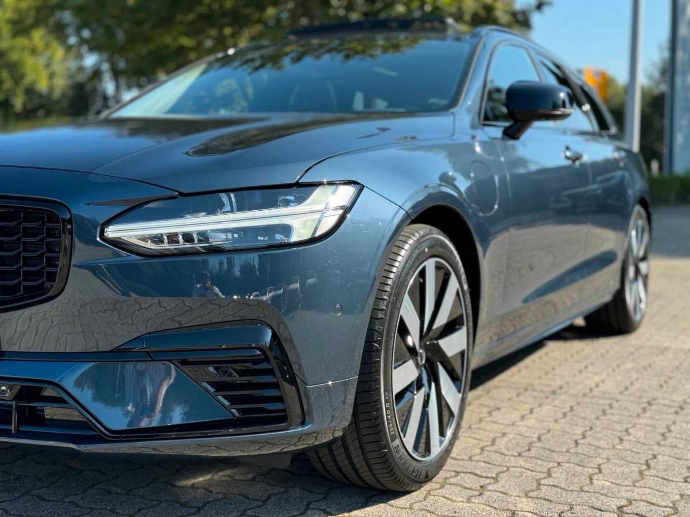 Volvo  T6 Recharge AWD PLUS DARK - Pano - 360° -