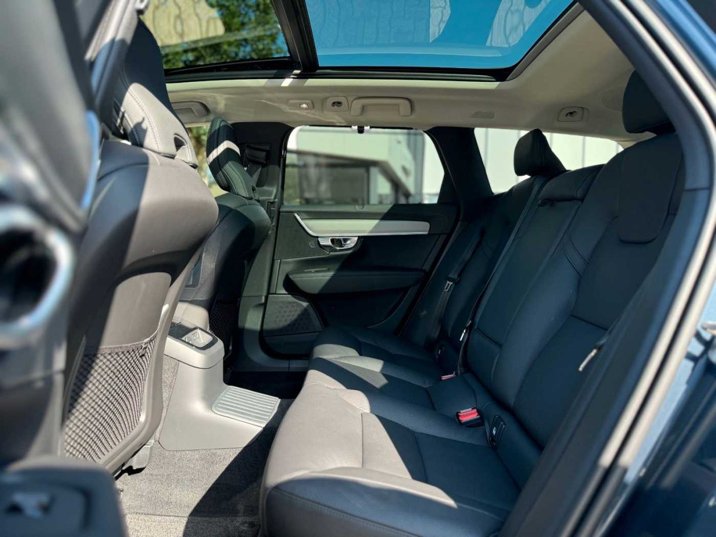 Volvo  T6 Recharge AWD PLUS DARK - Pano - 360° -