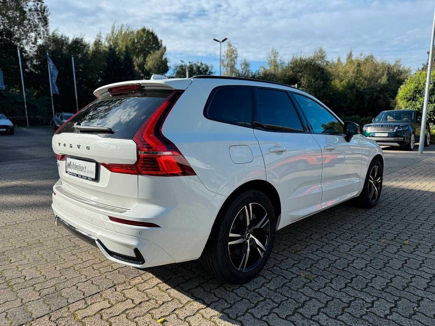 Volvo  T8 Recharge AWD Geartronic R-DESIGN - AHK -