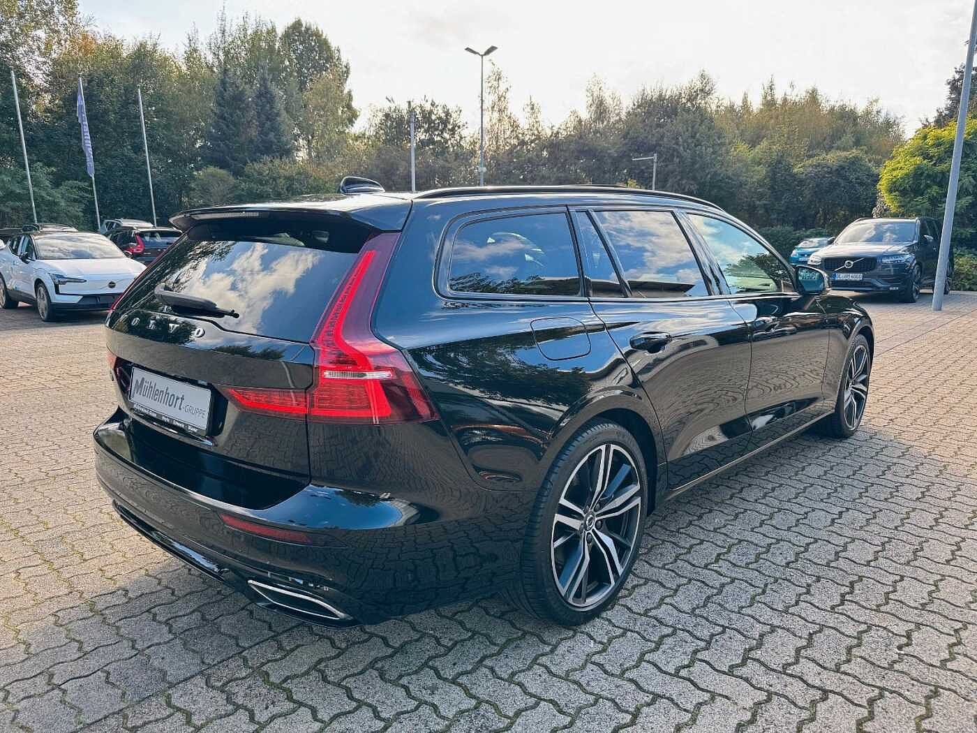 Volvo  T8 Recharge AWD Geartr. R-DESIGN - AHK - 360