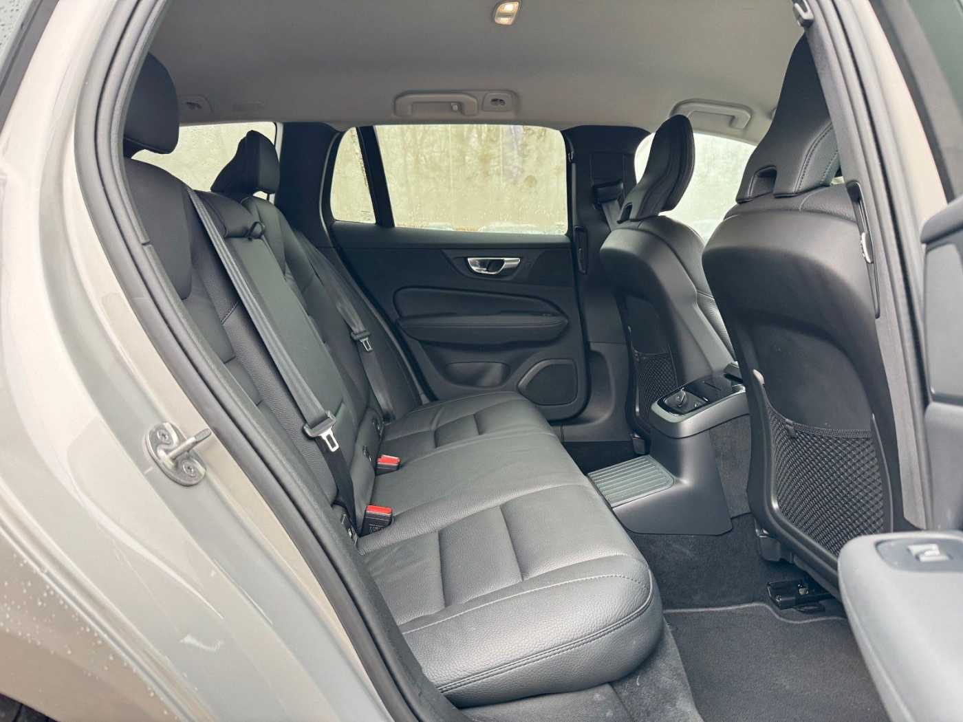 Volvo  T6 Recharge AWD PLUS DARK - Pilot - Standhzg