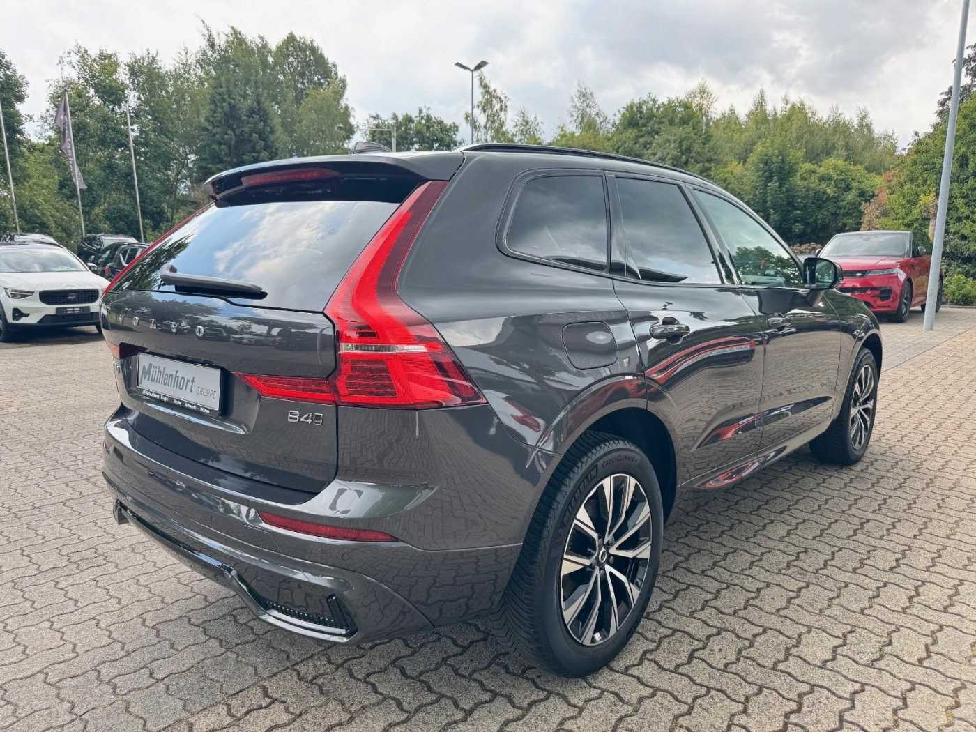 Volvo  B4 D AWD PLUS DARK - Pilot - H/K - Standhzg