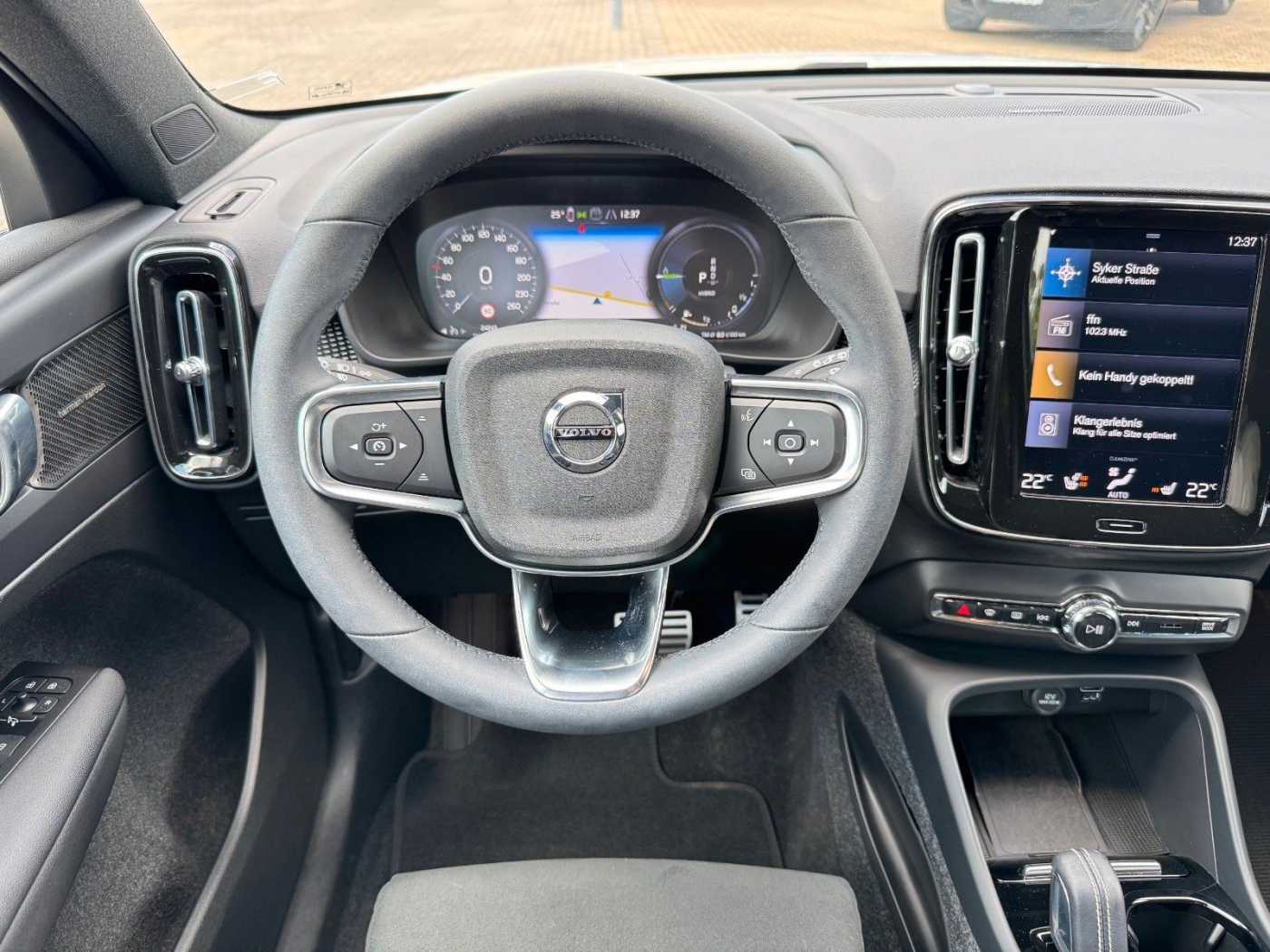 Volvo  T4 Recharge DKG R-DESIGN - 19' - Cam - H/K