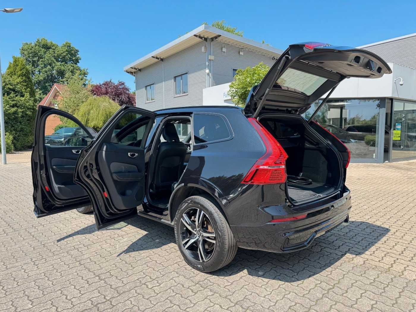 Volvo  T6 Recharge AWD R-DESIGN - Pano - Cam - H/K