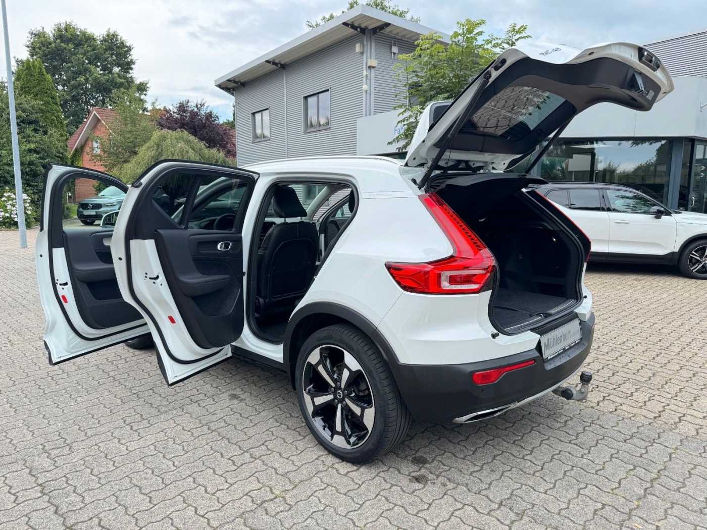 Volvo  T4 AWD Geartr. INSCRIPTION-20'-AHK-Cam-H/K
