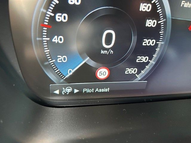 Volvo  T6 Recharge AWD R-DESIGN- Pano - Pilot - H/K