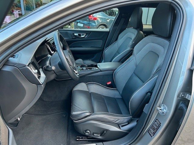 Volvo  T6 Recharge AWD R-DESIGN- Pano - Pilot - H/K