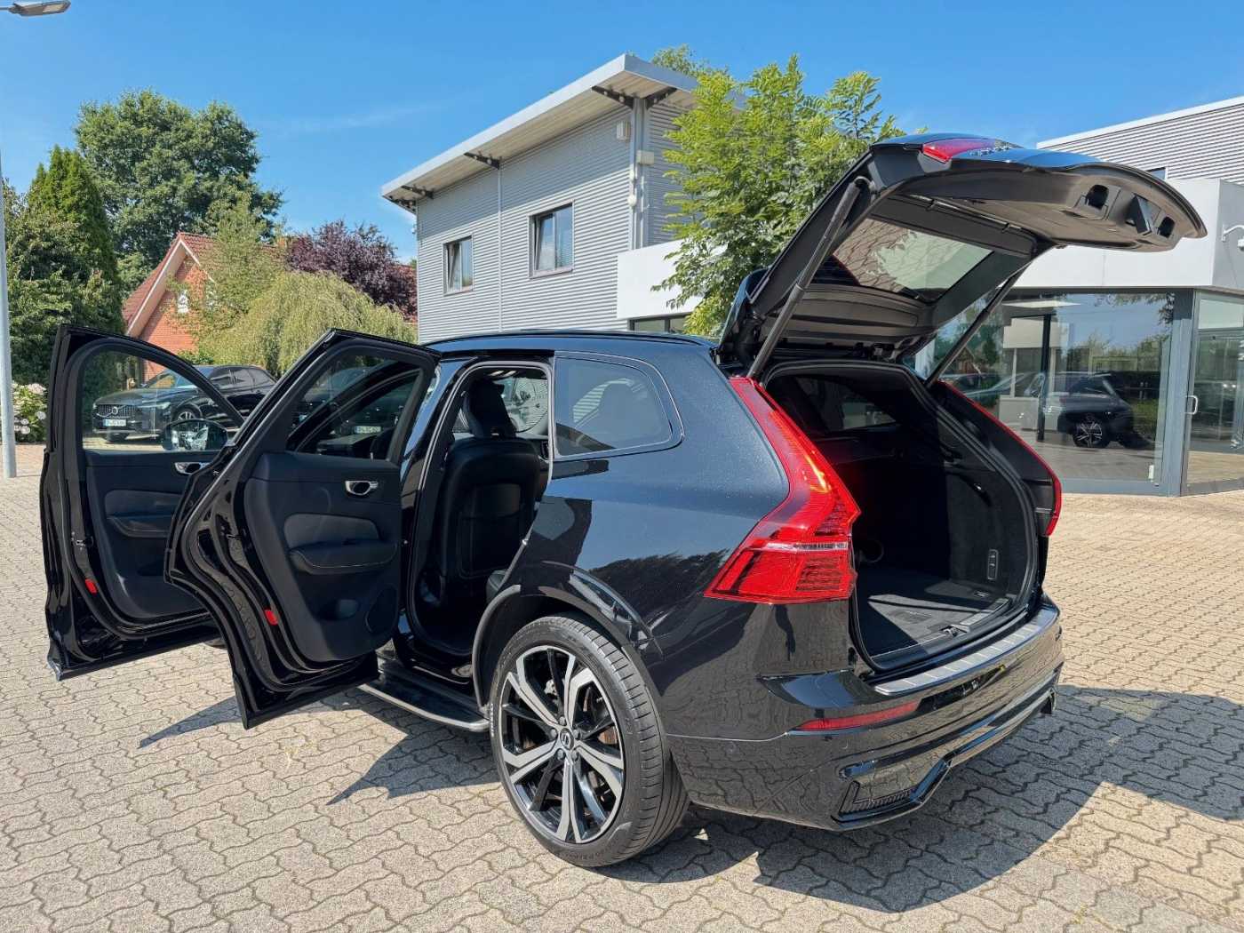 Volvo  T8 AWD R-DESIGN - Luft - 360 - Pilot - 21'