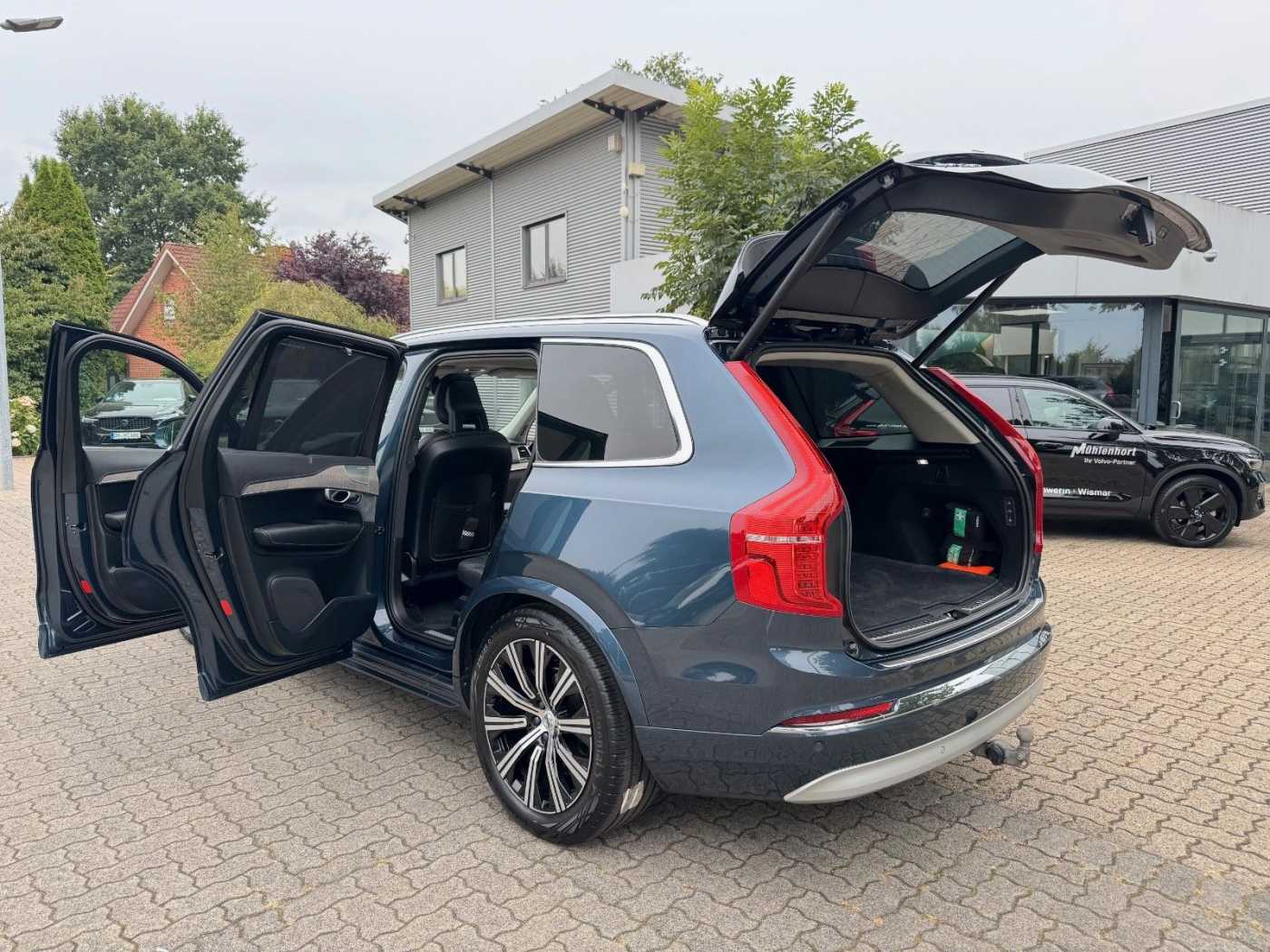 Volvo  B5 D AWD INSCRIPTION - AHK - Luft - Sthzg -