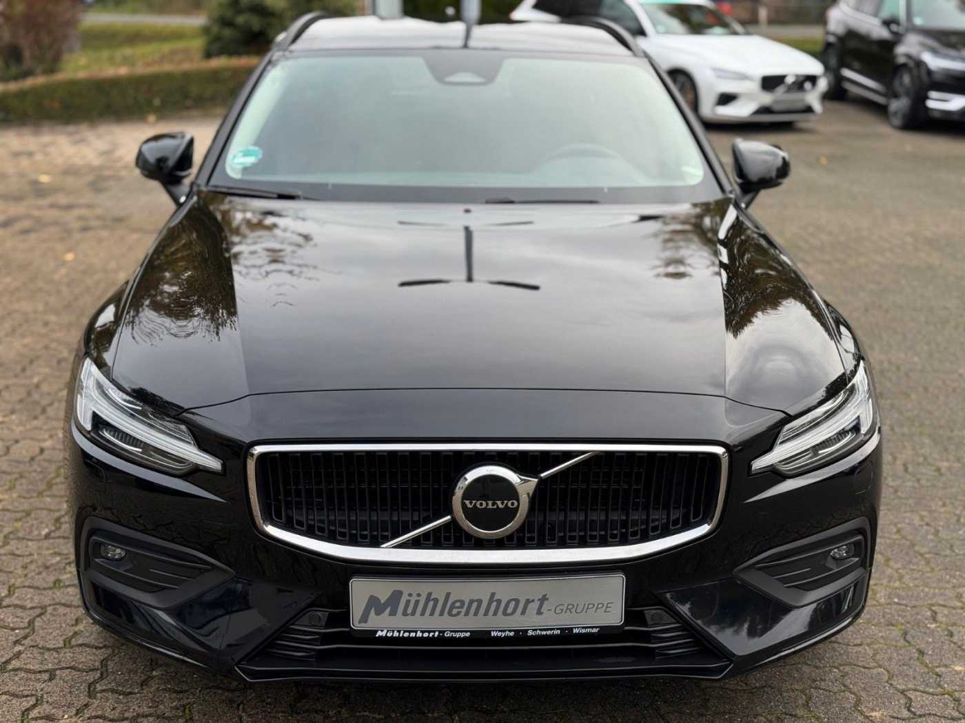 Volvo  B4 D Geartr. CORE - AHK - Sthzg - Pilot -Cam