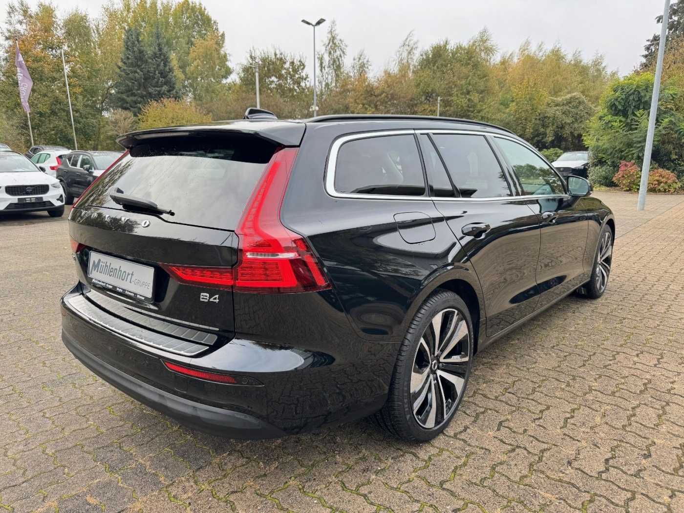 Volvo  B4 D Geartr. CORE - AHK - Sthzg - Pilot -Cam