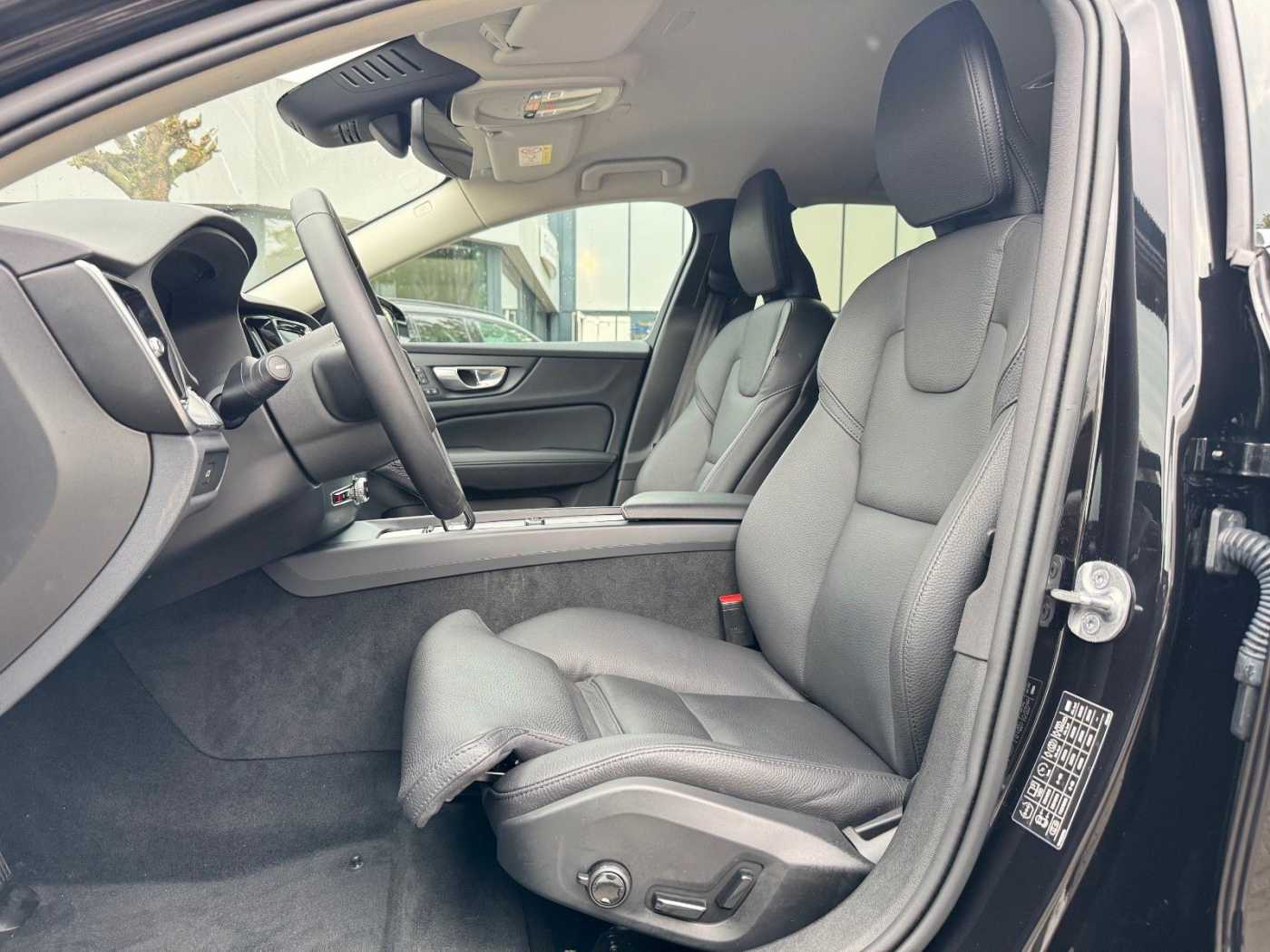 Volvo  B4 D Geartr. CORE - AHK - Sthzg - Pilot -Cam