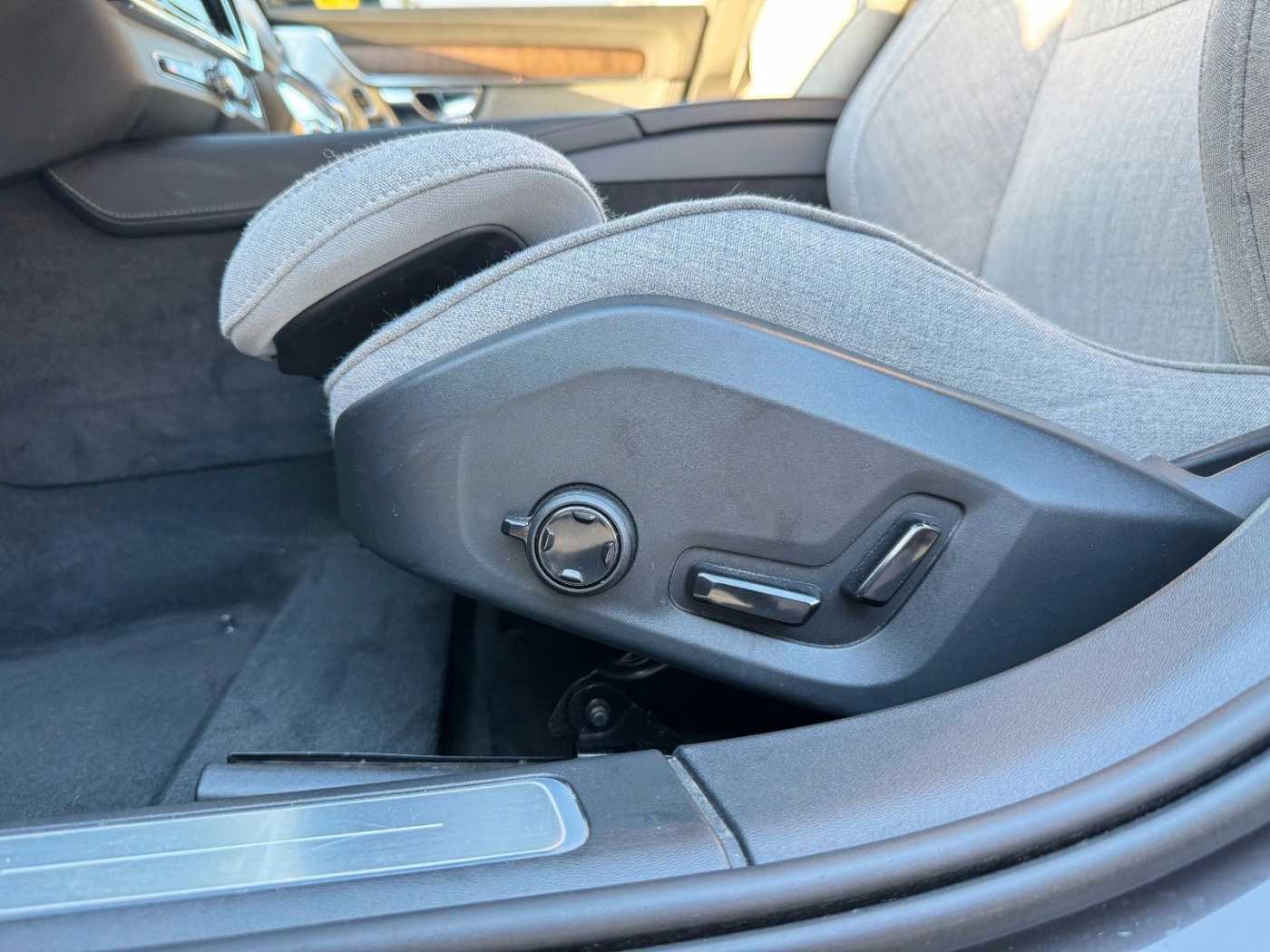 Volvo T6 AWD Geartronic INSCRIPTION-AHK-Pano-360-