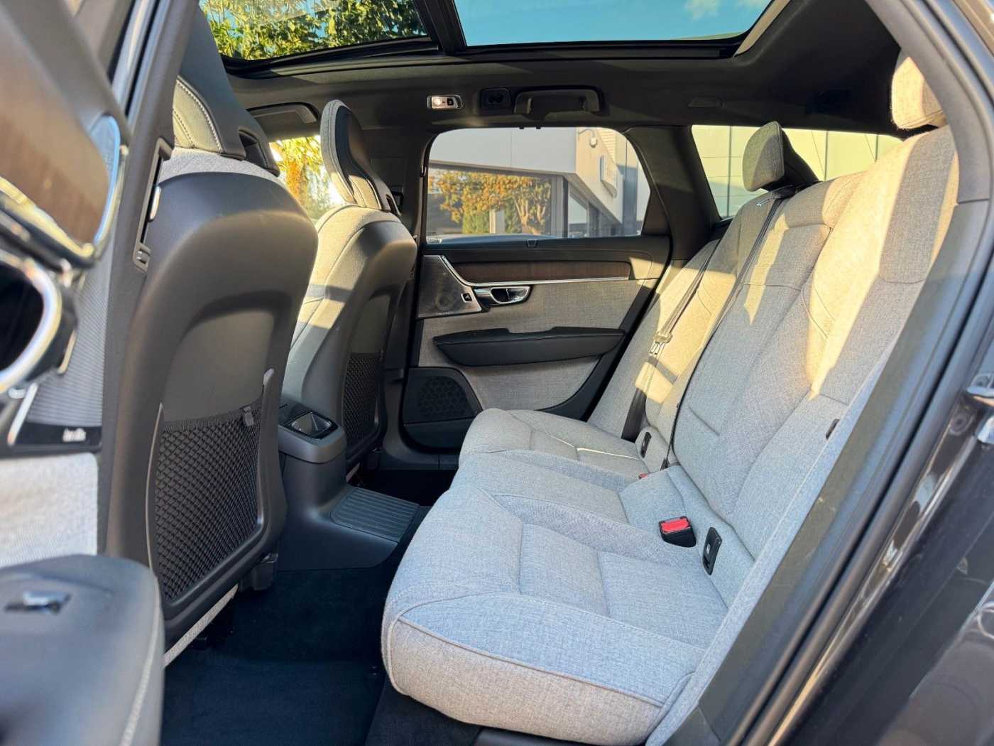 Volvo T6 AWD Geartronic INSCRIPTION-AHK-Pano-360-