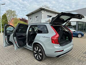 Volvo  T8 Recharge AWD ULTIMATE DARK - 7 Sitzer -