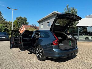 Volvo  T6 Recharge AWD PLUS DARK - Pano - 360° -