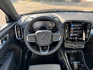 Volvo  T2 Geartr. PLUS DARK - 360 - Pilot Assist -