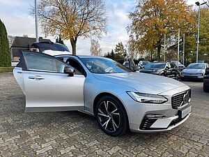 Volvo  T6 Recharge AWD Geartronic R-DESIGN - AHK -