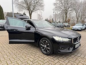 Volvo  D3 Geartr. MOMENTUM PRO - Cam - Lenkradhzg -