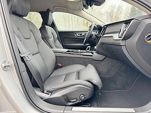 Volvo  T6 Recharge AWD PLUS DARK - Pilot - Standhzg
