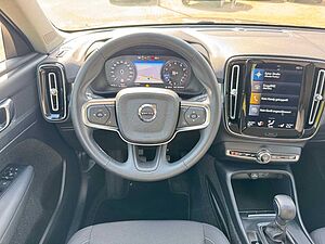 Volvo  T3 MOMENTUM PRO - Kamera - Keyless - LED -