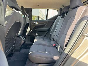 Volvo  T3 MOMENTUM PRO - Kamera - Keyless - LED -