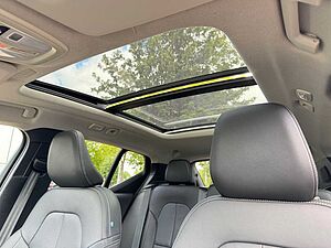 Volvo  B3 DKG PLUS DARK - Pixel - Pano - 360 - H/K