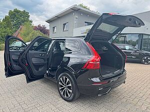 Volvo  B4 D AWD PLUS DARK - Standheizung - H/K