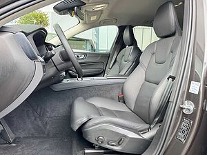 Volvo  B4 D AWD PLUS DARK - Pilot - H/K - Standhzg