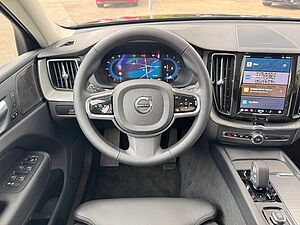 Volvo  B4 D AWD PLUS DARK - Pilot - H/K - Standhzg