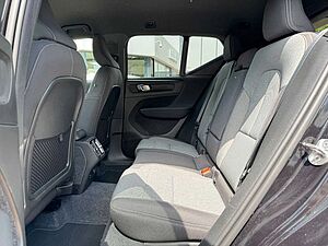 Volvo  B3 DKG PLUS DARK - Pixel - Pilot - BLIS -