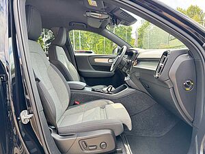 Volvo  B3 DKG PLUS DARK - Pixel - Pilot - BLIS -