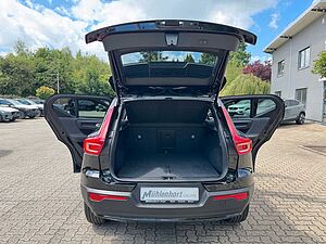Volvo  B3 DKG PLUS DARK - Pixel - Pilot - BLIS -