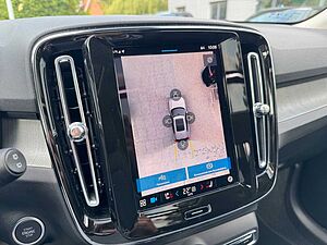 Volvo  B4 DKG ULTRA DARK - 360 - Pixel - Pilot -