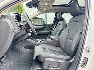 Volvo  B4 DKG ULTRA DARK - 360 - Pixel - Pilot -