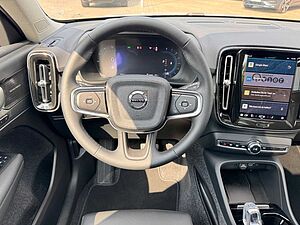 Volvo  B4 DKG ULTRA DARK - 360 - Pixel - Pilot -