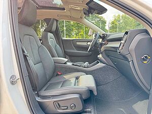 Volvo  B4 DKG ULTRA DARK - 360 - Pixel - Pilot -