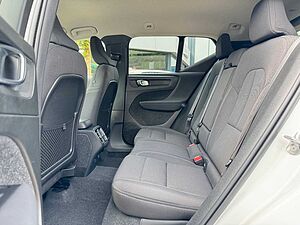 Volvo  T3 Geartr. MOMENTUM PRO - AHK - Frontschhzg