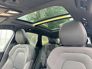 Volvo  T8 Recharge AWD R-DESIGN -AHK - 360 - Sthzg