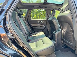 Volvo  T6 Recharge AWD R-DESIGN - Pano - Cam - H/K