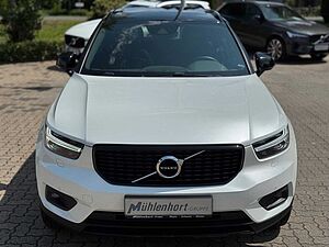 Volvo  B4 Geartr. R-DESIGN - Pano - H/K - Voll-LED