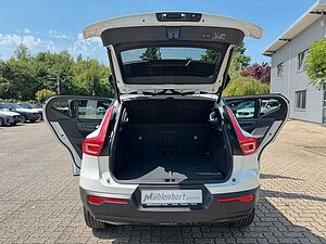 Volvo  B4 Geartr. R-DESIGN - Pano - H/K - Voll-LED