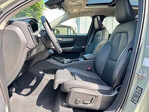 Volvo  B4 DKG ULTRA DARK - 360 - Pixel - Pilot -
