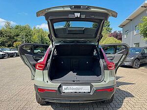 Volvo  B4 DKG ULTRA DARK - 360 - Pixel - Pilot -