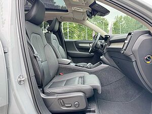 Volvo  B4 DKG ULTRA DARK - 360 - Pixel - Pilot -