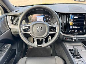 Volvo  B5 D AWD R-DESIGN - Pilot - Standhzg - BLIS